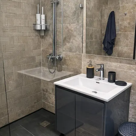 Seabreeze Bay Апартаменты